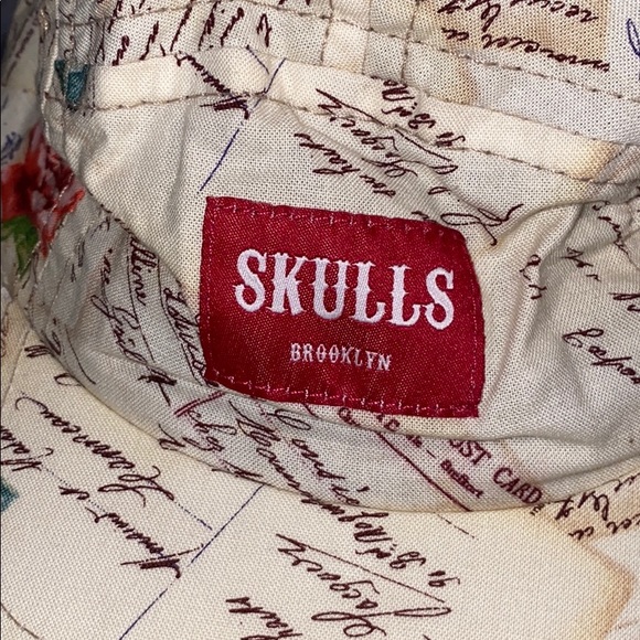 Skulls Brooklyn “Love Letters” 5 Panel Camp Hat